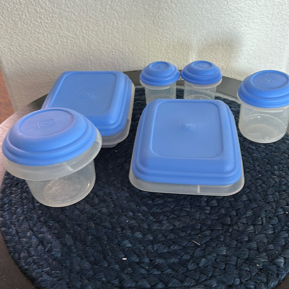6 Various Sizes Anchor Hocking Plastic Storage Container W/ Blue Lid made in USA